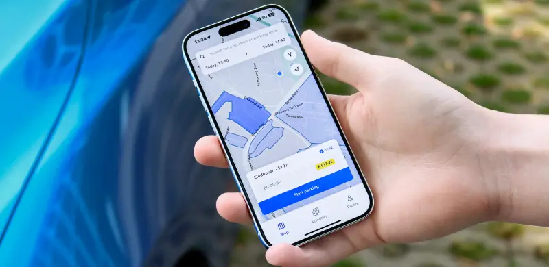How does paid parking work in the Netherlands?